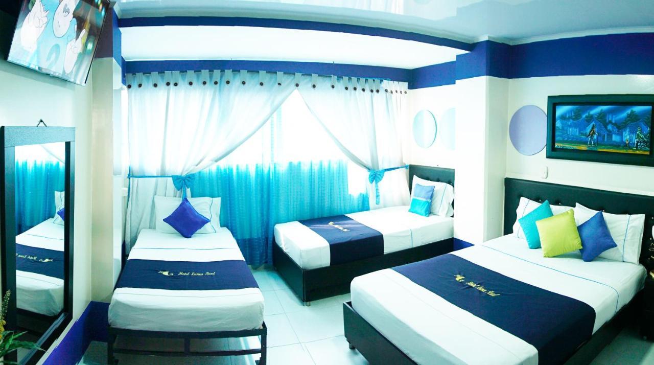 Hotel Luna Azul Florencia  Exterior photo
