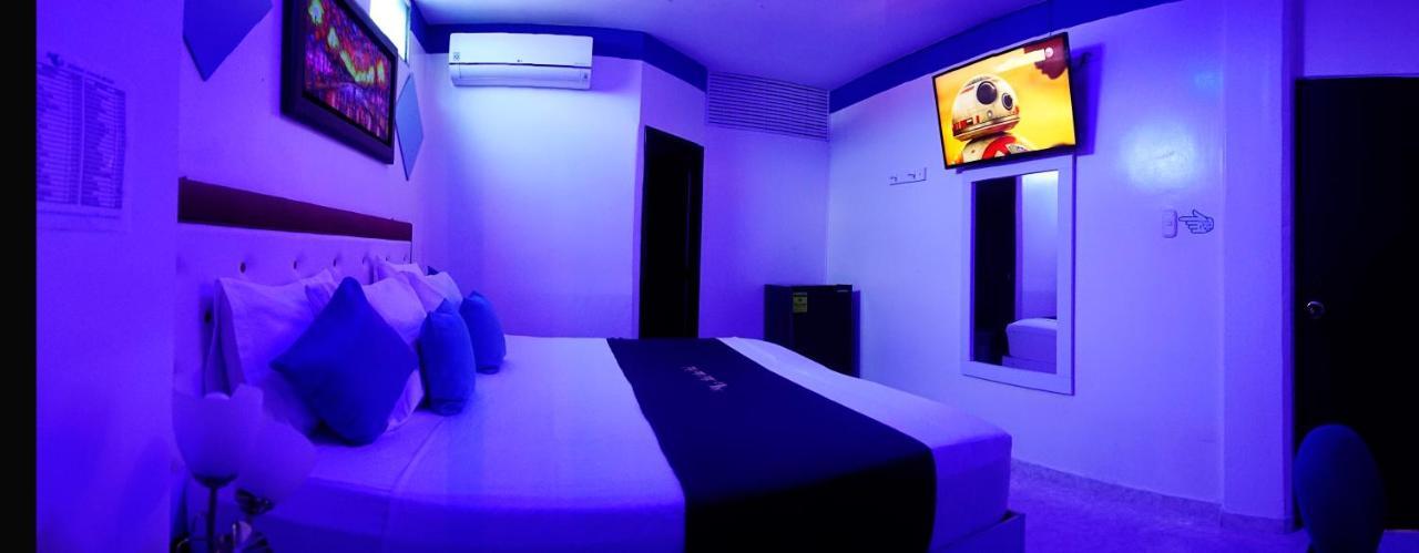 Hotel Luna Azul Florencia  Exterior photo